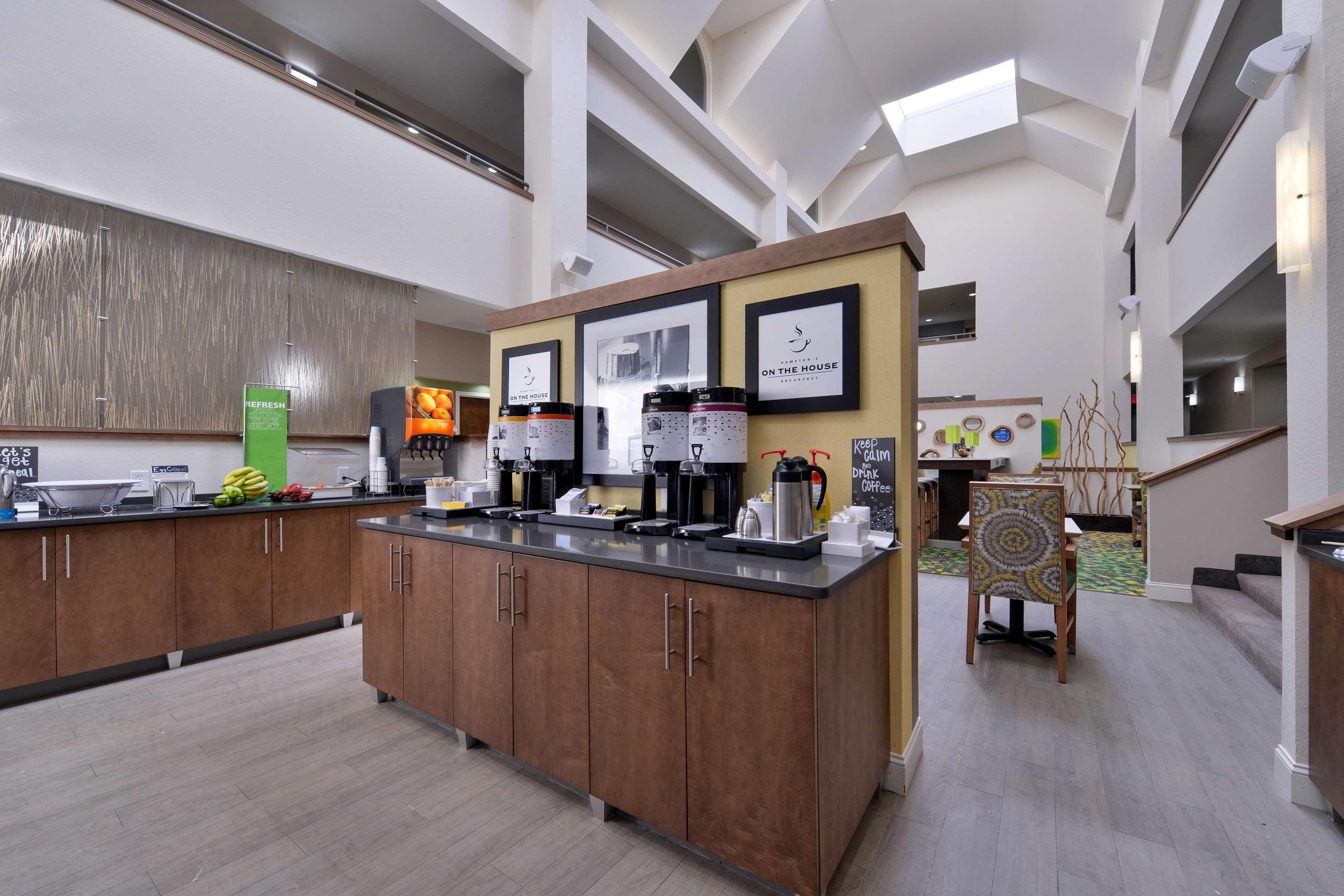 Hampton Inn Cartersville Exterior photo