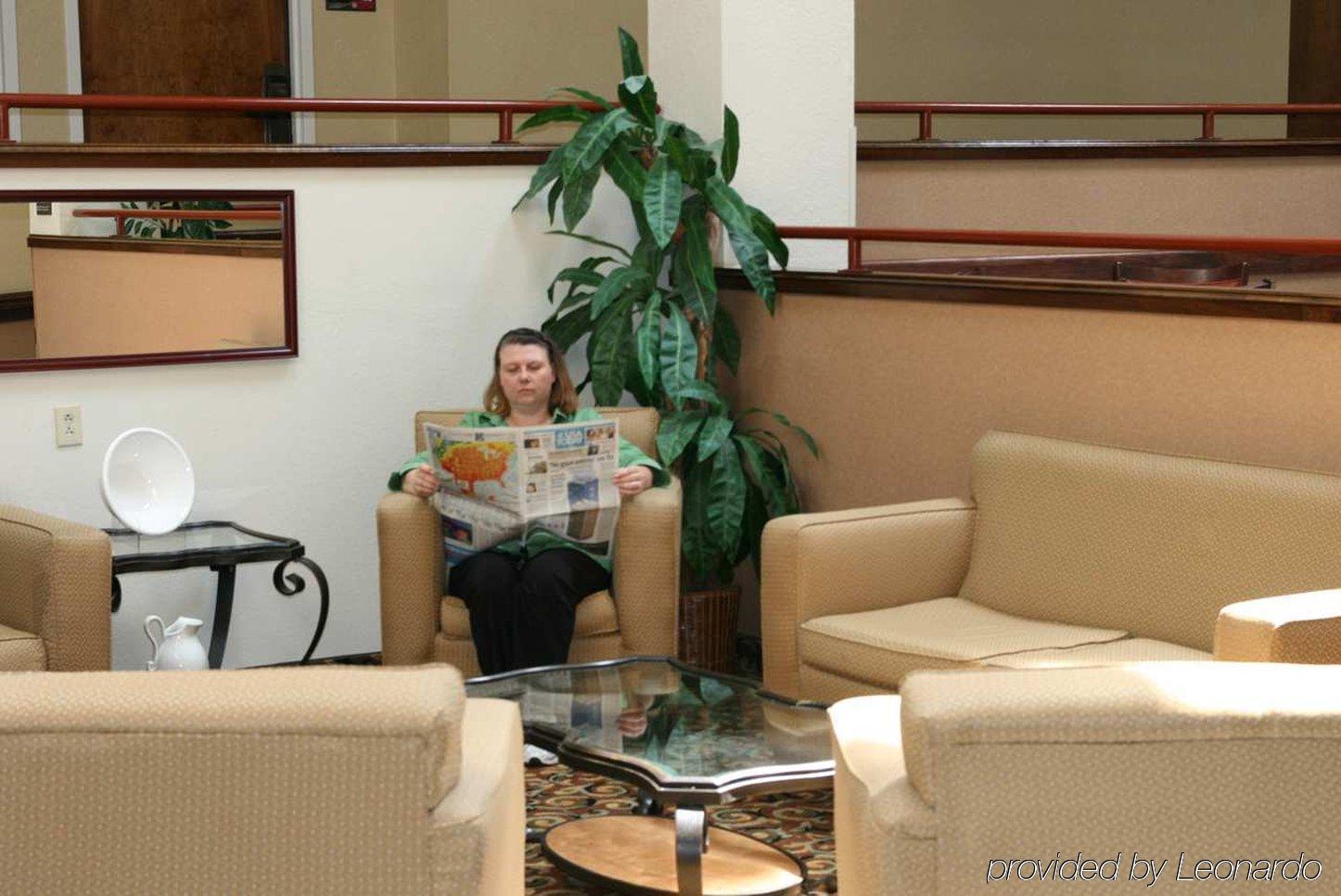 Hampton Inn Cartersville Interior photo